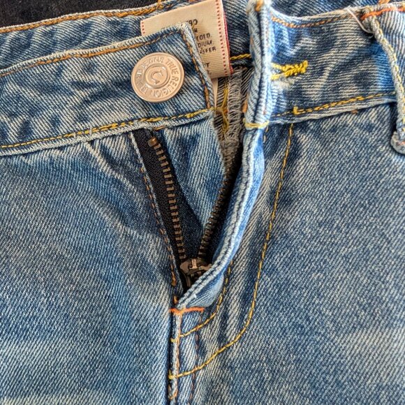 True Religion Joey Distressed Mini Jean Skirt Size 29 Low rise Y2K Festival - Picture 14 of 14
